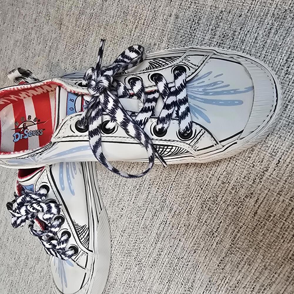 Skechers  Bob's × Dr. Seuss "That is that" slip on for Woman size 6.5